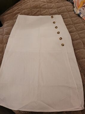 Classic White Linen Skirt